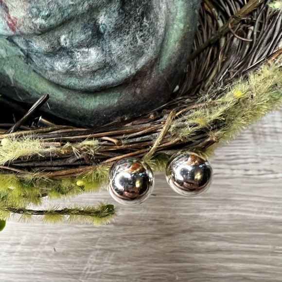 Vintage silver ball earrings - Picture 4 of 8